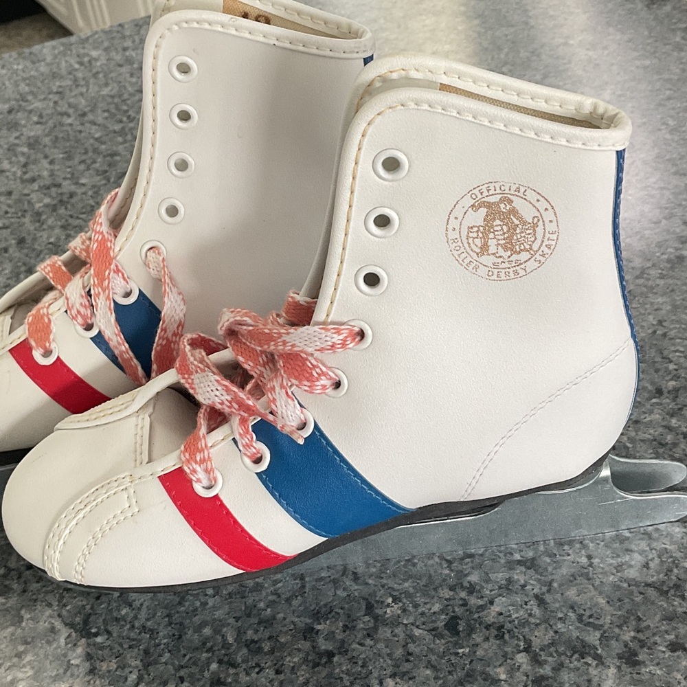 ⛄️ Roller Derby kids ice skates double runner